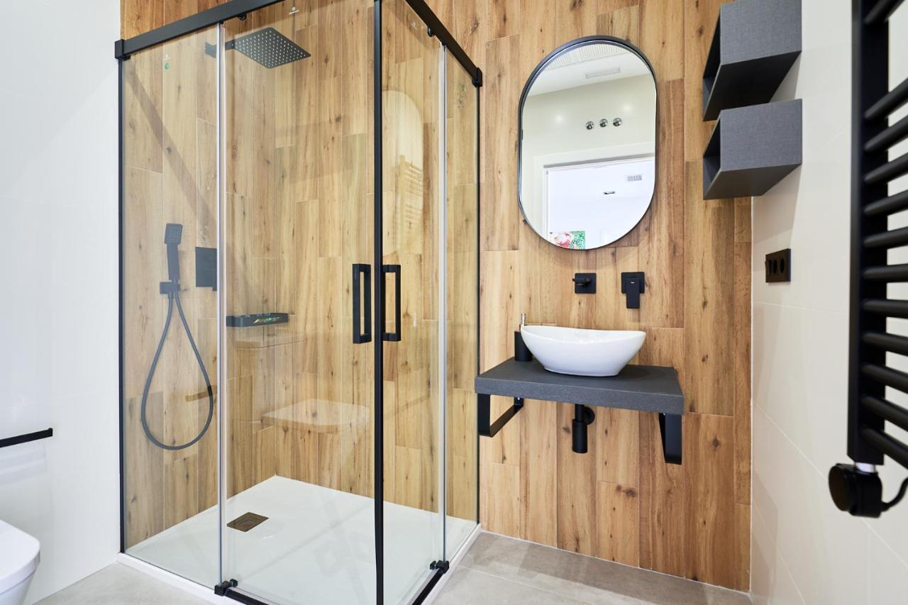 9 Nidos Centrica Suites - Nuevo Plasencia Dış mekan fotoğraf