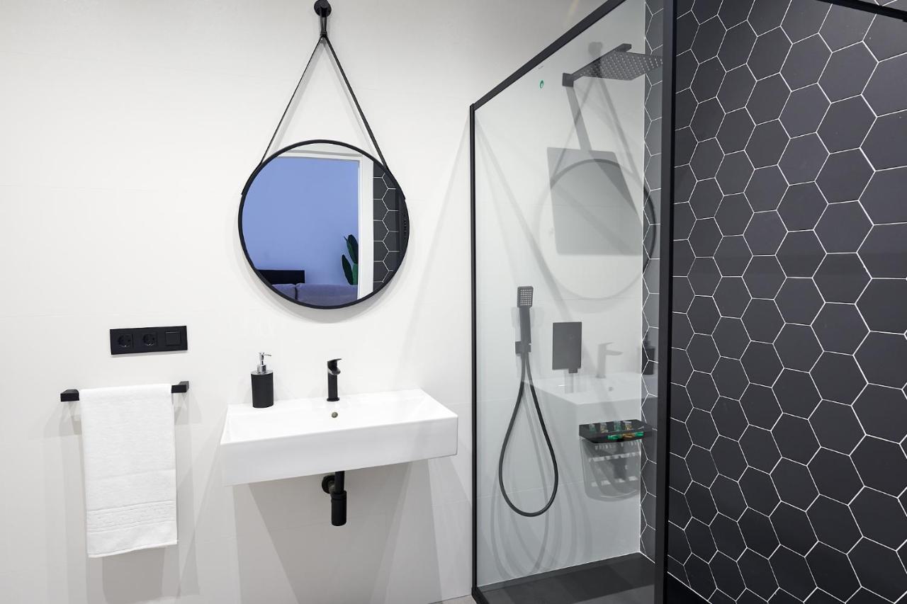 9 Nidos Centrica Suites - Nuevo Plasencia Dış mekan fotoğraf