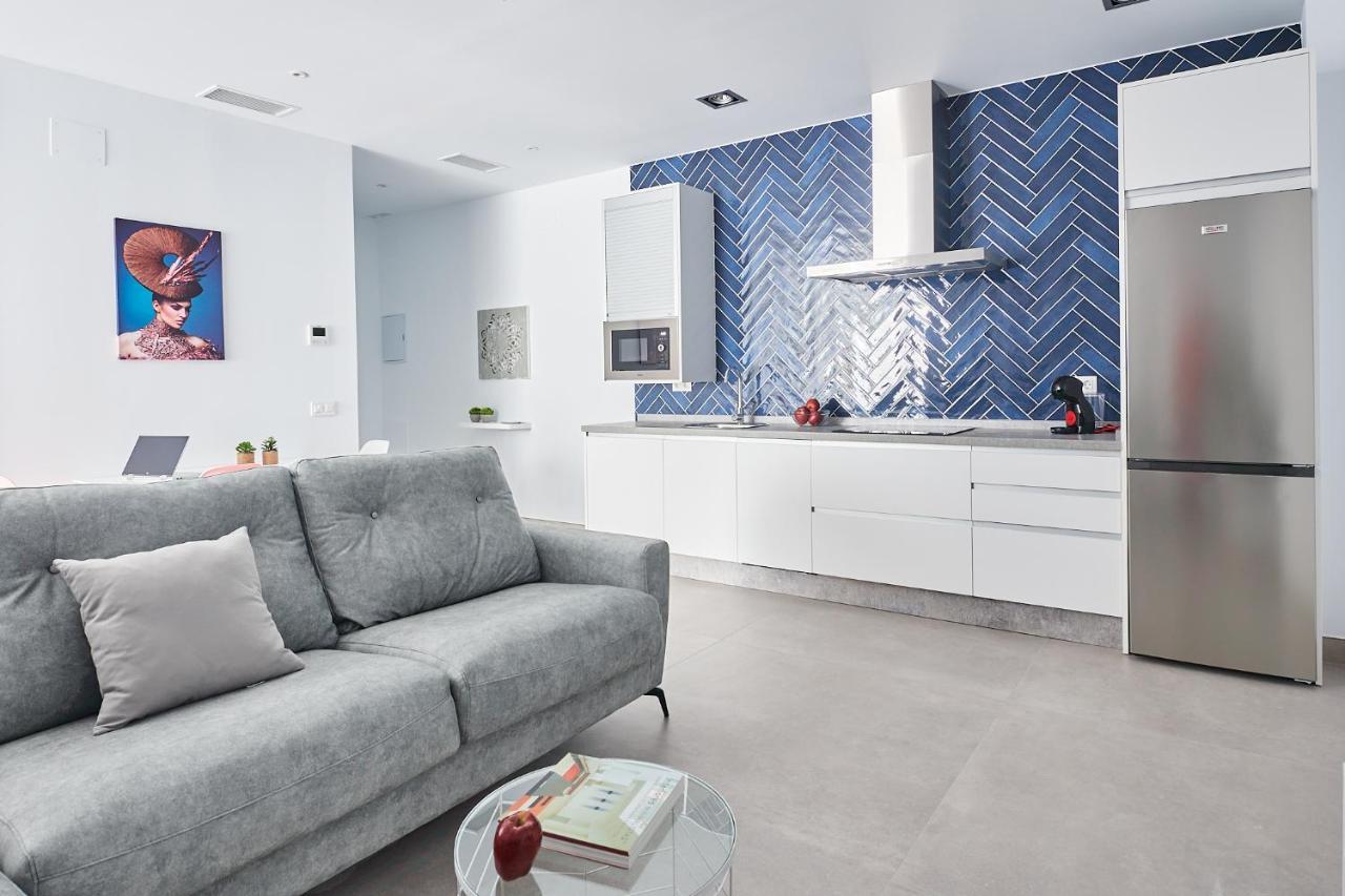 9 Nidos Centrica Suites - Nuevo Plasencia Dış mekan fotoğraf